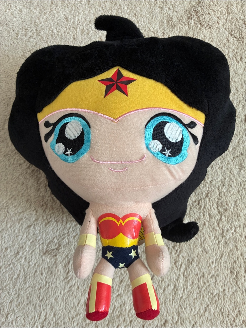 VINTAGE Collectible Wonder Woman Plush Doll by Six Flags DJ Plush Toy CO. 2011